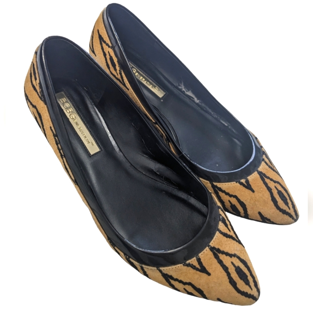 BCBGeneration tan and black print leather flats